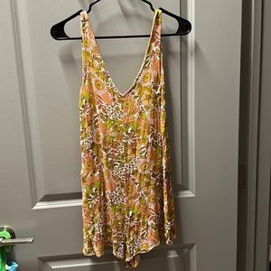 Vintage vibe floral rank romper! Sisstrevolution. Perfect condition!